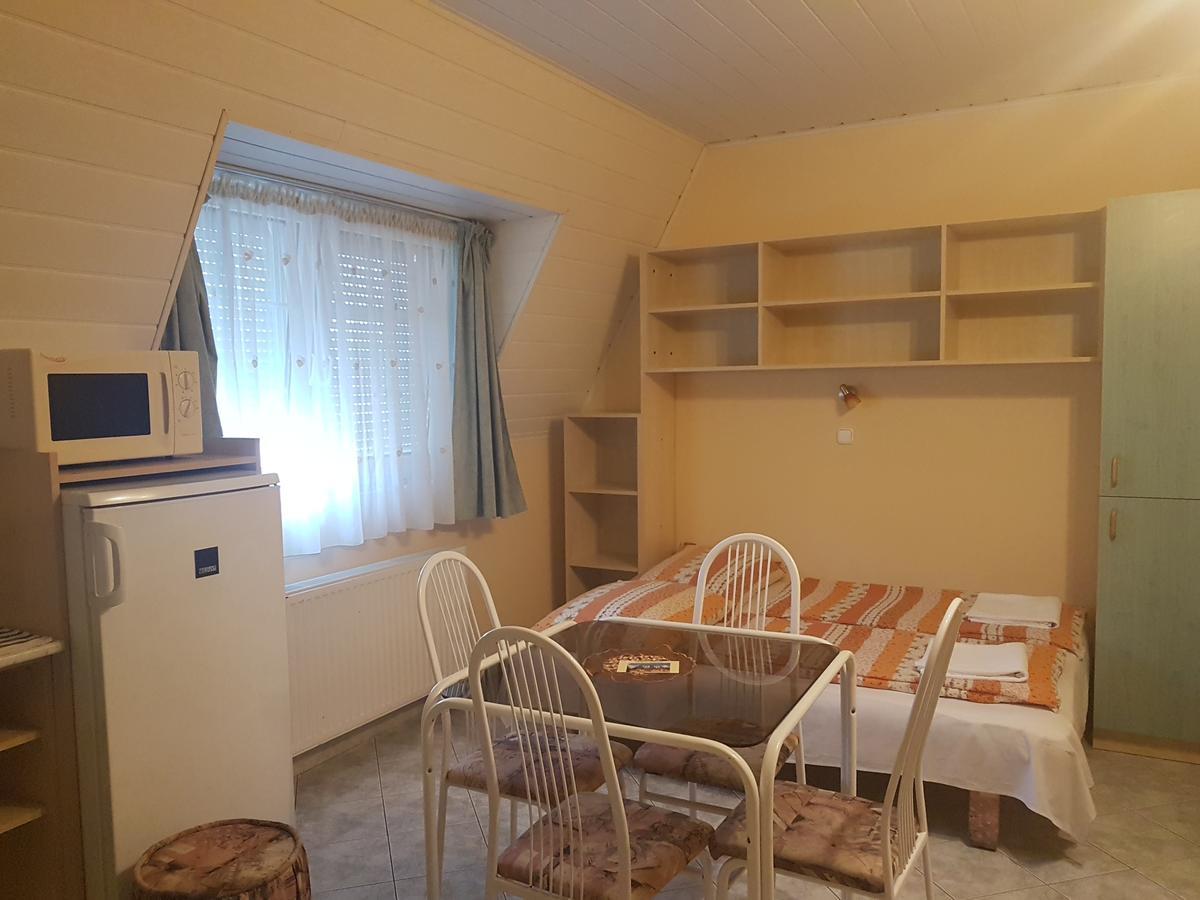 Richie Ii. Apartman Apartamento Siófok Exterior foto